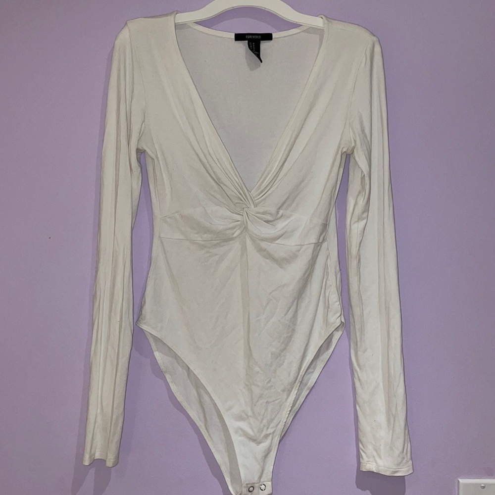 FOREVER 21 CREAM WHITE BODYSUIT SO FUN AND CHILL